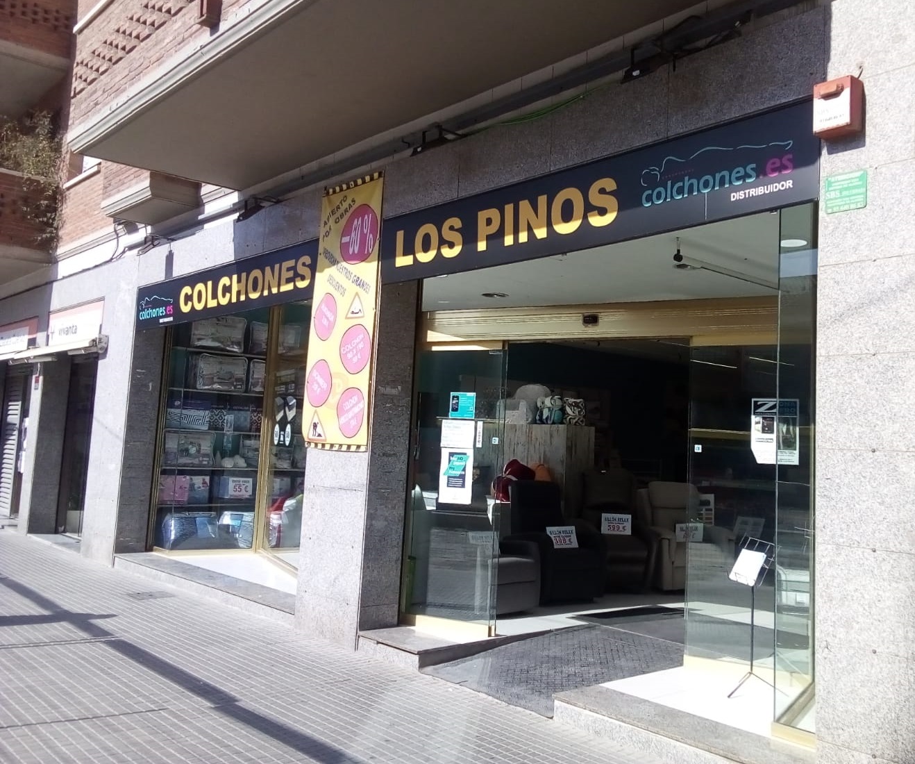 Fachada Colchones los pinos sant boi Colchones los pinos sant boi